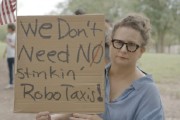 瑞安特斯拉在得州奥斯汀遭遇抗议活动：反对马斯克Robotaxi计划